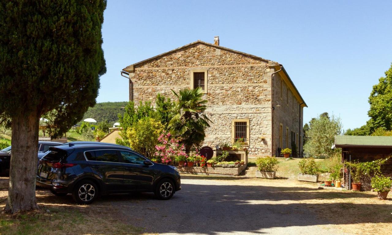 Agriturismo Due Ponti Chianni Exteriér fotografie
